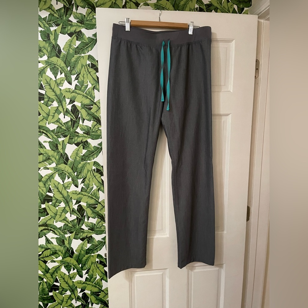 Women’s figs Livingston graphite